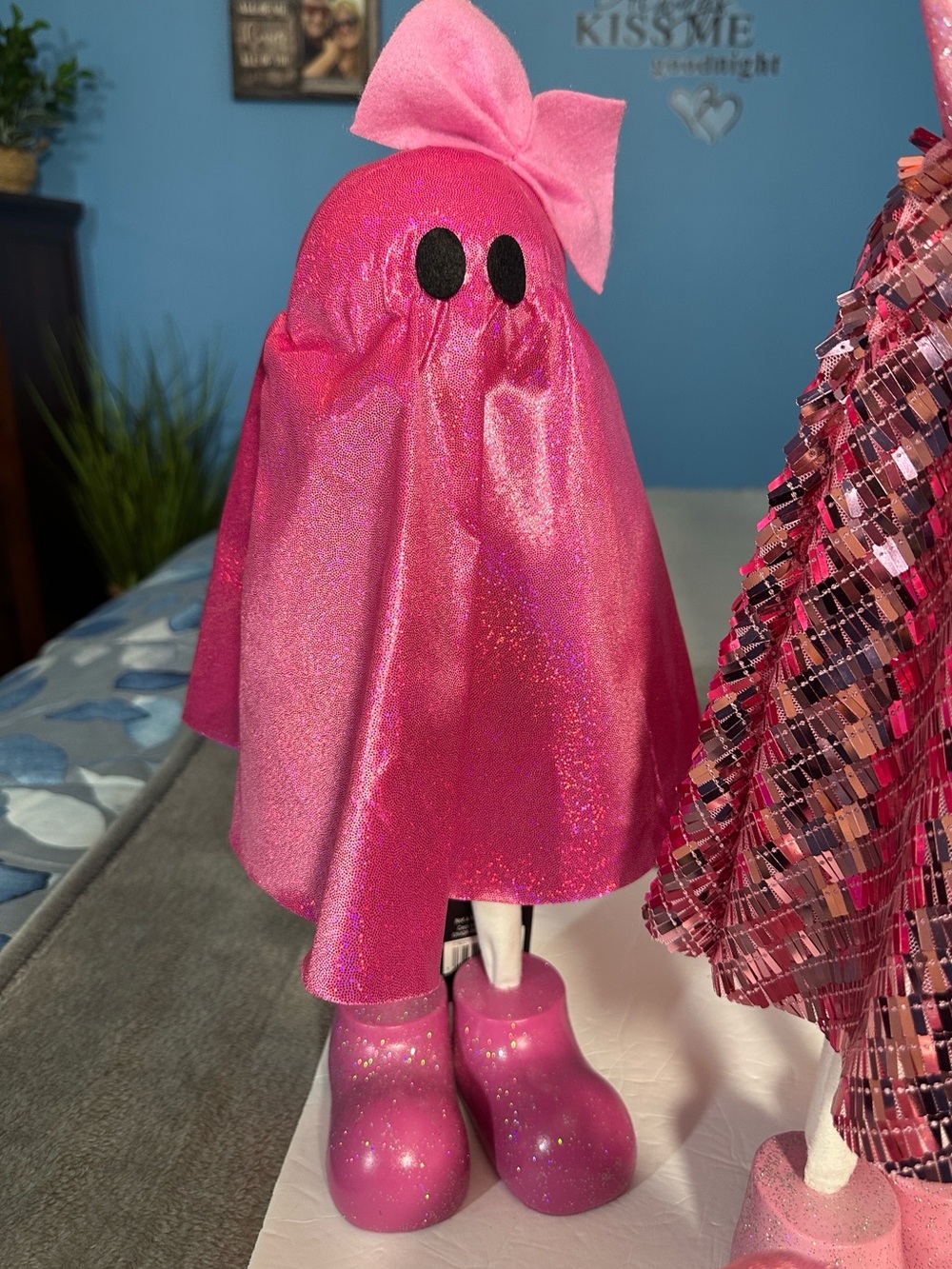 NWT Ashland Shimmery Pink Bow Ghost Figurine Decor